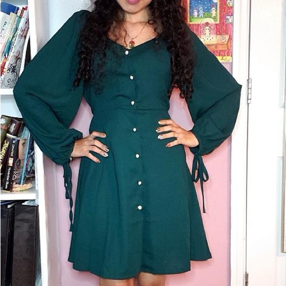 EFO - Long Sleeve Sweetheart Neckline Mini A-Line Dress in Dark Green - Picture 9 of 10